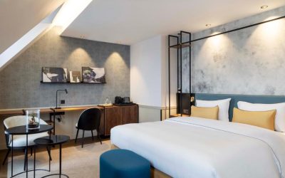 4-star Victoria Palace Hotel Paris bedroom