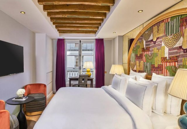 Maison Barrière Vendôme hotel room