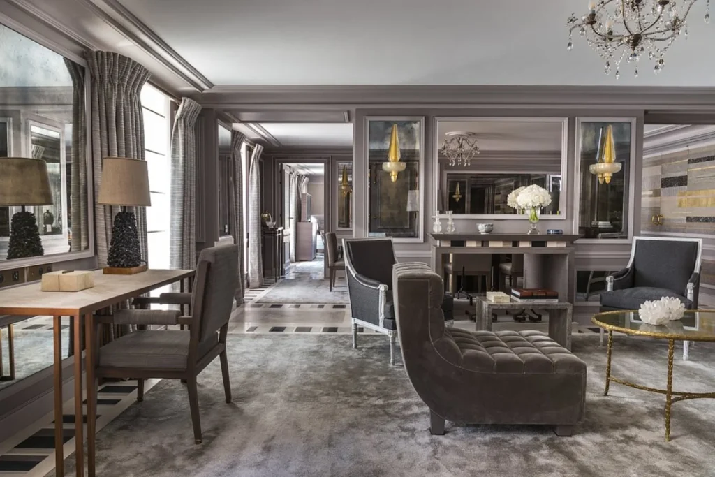 Elegant luxury suite living room with classic furnishings at Hôtel de Crillon, A Rosewood Hotel in Paris